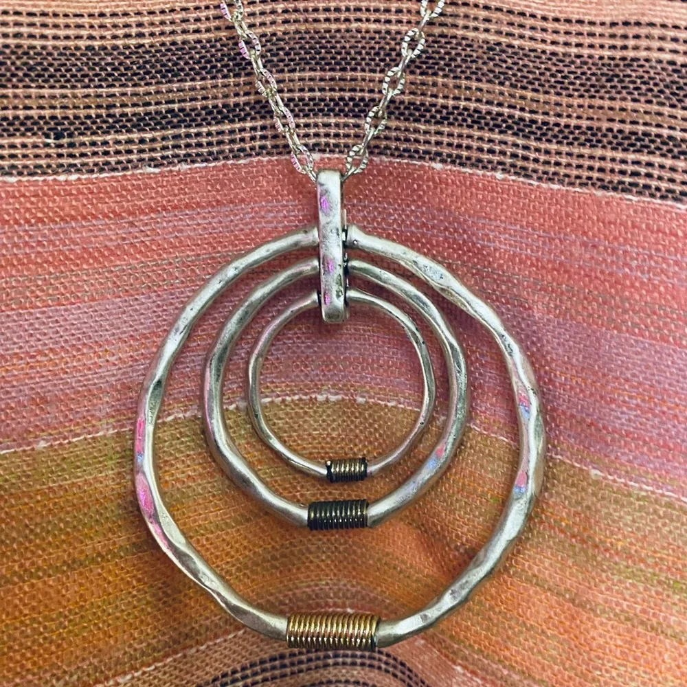 Necklace - Picture 5 of 7